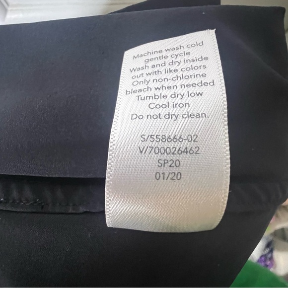 Athleta Marlow Shorts Romper Black Large Athleisure Athletic Gym Loungewear EUC - Picture 9 of 10